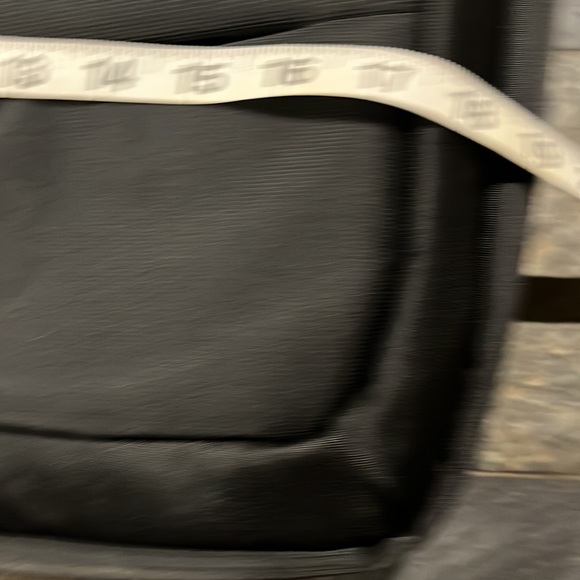 NWT CoolBell 18 x 14” cooling laptop Case with Carrying Strap - Picture 3 of 9